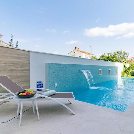 Villa Elena Deluxe Mit Whirlpool Und Beheiztem Pool Am Meer Und Wunderschoenen Blick Auf Die Brijuni Inseln Fažana Kültér fotó
