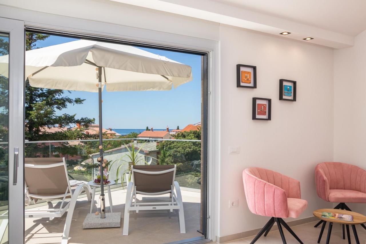 Villa Elena Deluxe Mit Whirlpool Und Beheiztem Pool Am Meer Und Wunderschoenen Blick Auf Die Brijuni Inseln Fažana Kültér fotó