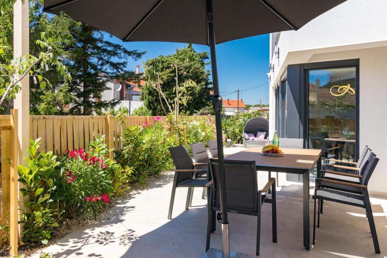 Villa Elena Deluxe Mit Whirlpool Und Beheiztem Pool Am Meer Und Wunderschoenen Blick Auf Die Brijuni Inseln Fažana Kültér fotó