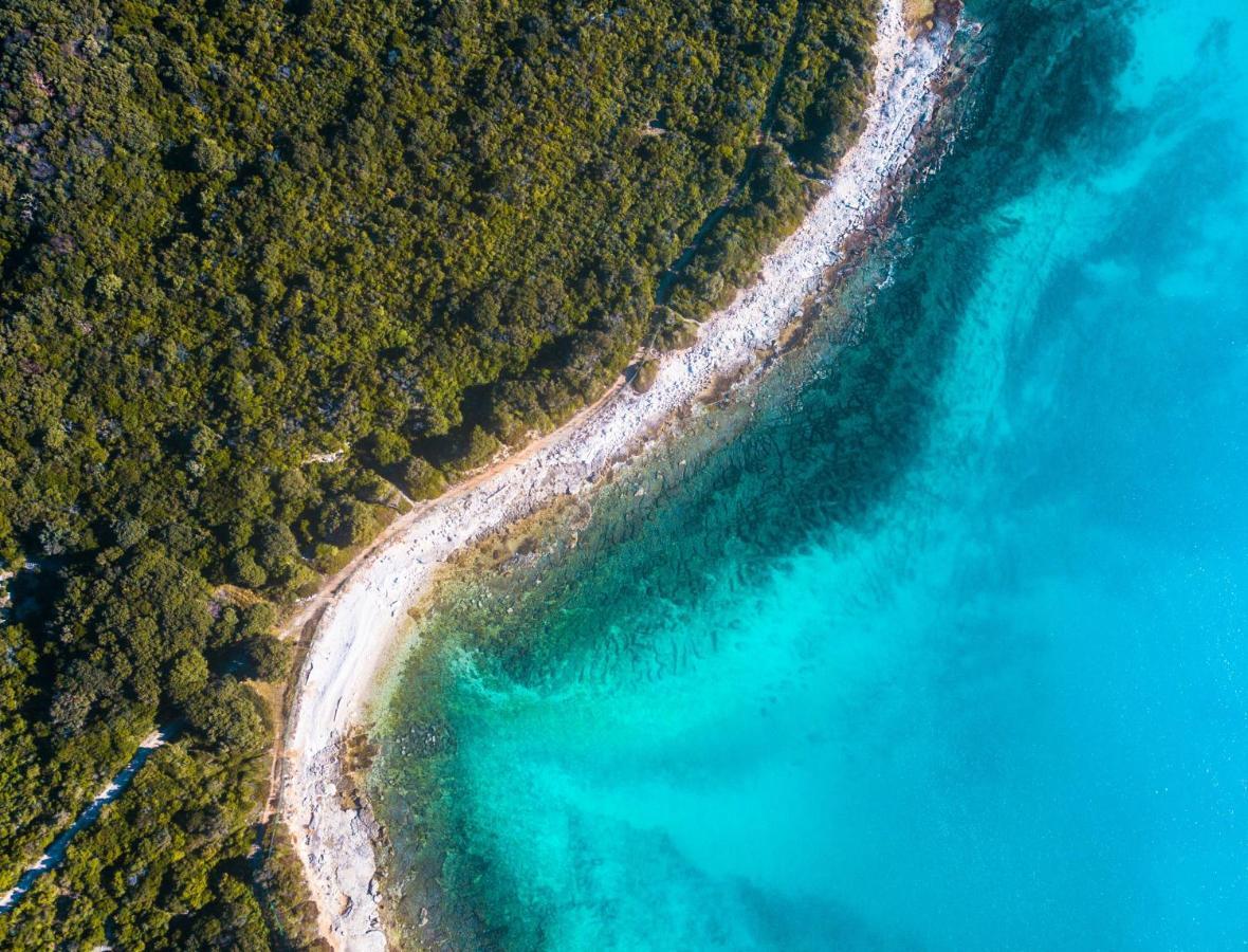 Villa Elena Deluxe Mit Whirlpool Und Beheiztem Pool Am Meer Und Wunderschoenen Blick Auf Die Brijuni Inseln Fažana Kültér fotó
